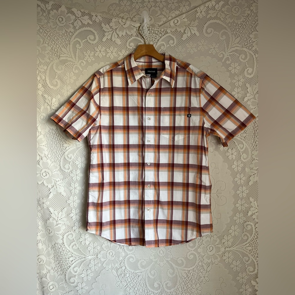 Marmot Mens Short Sleeve Buttondown Shirt Size M Cream, Orange, Maroon